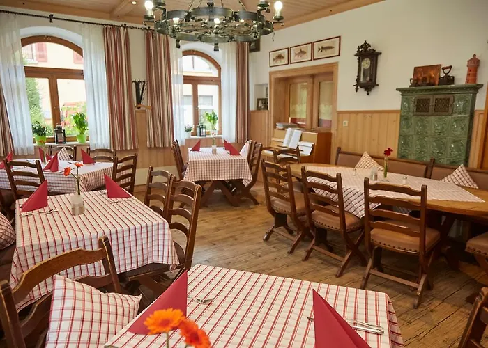 Hotel-gasthof Post Brennerei Frankenhoehe Hotel