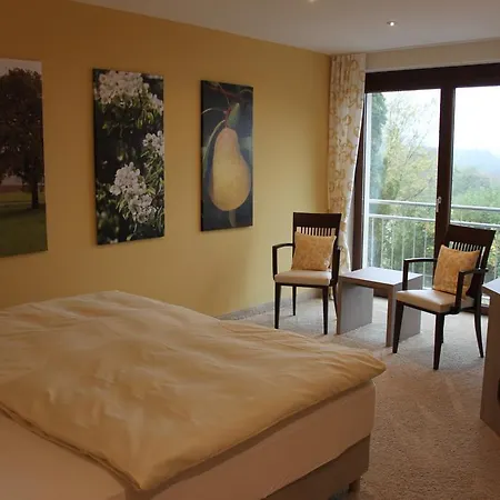 Hotel-gasthof Post Brennerei Frankenhoehe 3*