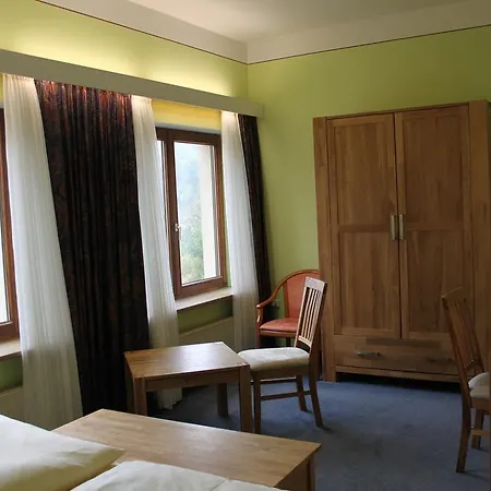 Hotel-gasthof Post Brennerei Frankenhoehe Schillingsfürst