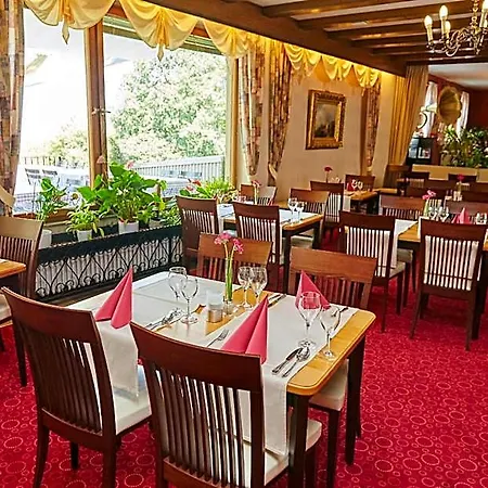 Hotel-gasthof Post Brennerei Frankenhoehe Hotel