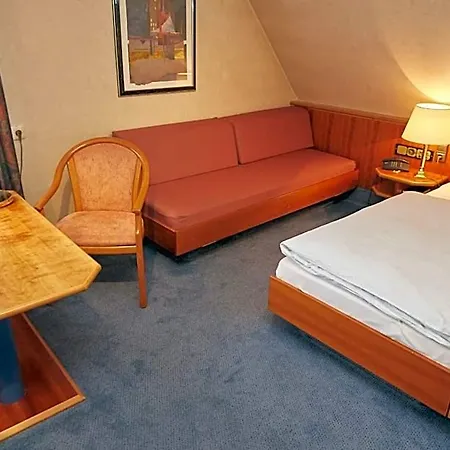 Hotel-gasthof Post Brennerei Frankenhoehe