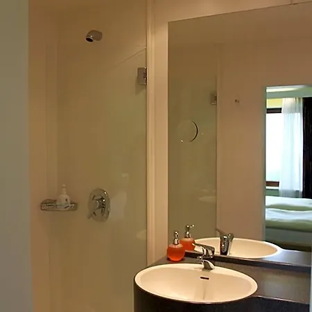Hotel-gasthof Post Brennerei Frankenhoehe 3*