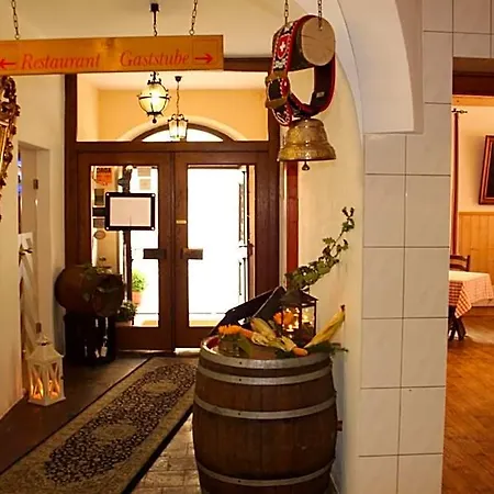 Hotel-gasthof Post Brennerei Frankenhoehe Hotel