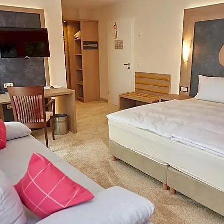 Hotel-gasthof Post Brennerei Frankenhoehe Hotel 3*